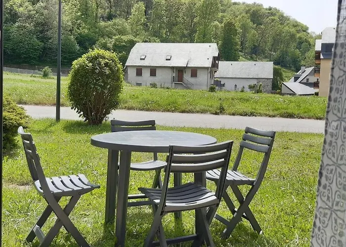 Rez De Jardin Calme St Lary Proche Telecabine アパート